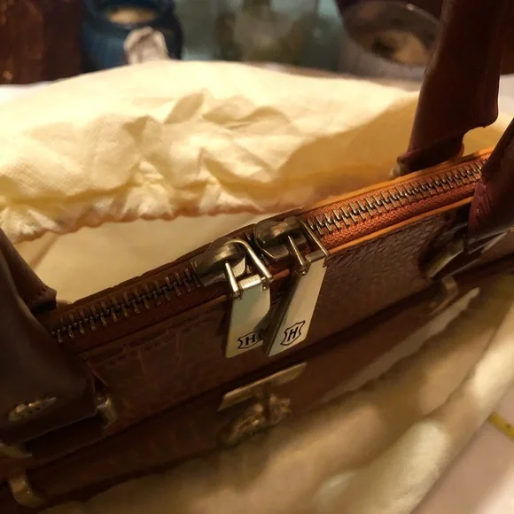 J.W. Hulme Co. Orange/Brown Leather Croc Embossed Handbag - Picture 3 of 16